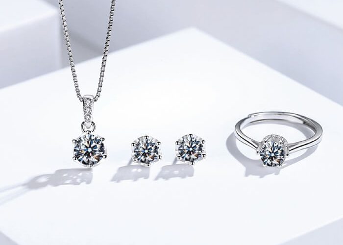 Trang sức Moissanite đang trở thành xu hướng hot nhất trong năm 2024